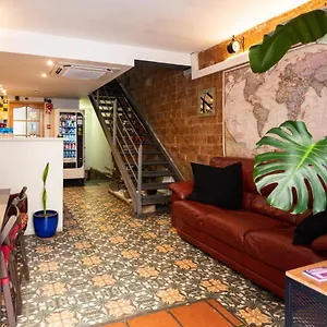Mambo Tango Hostel Barcelona