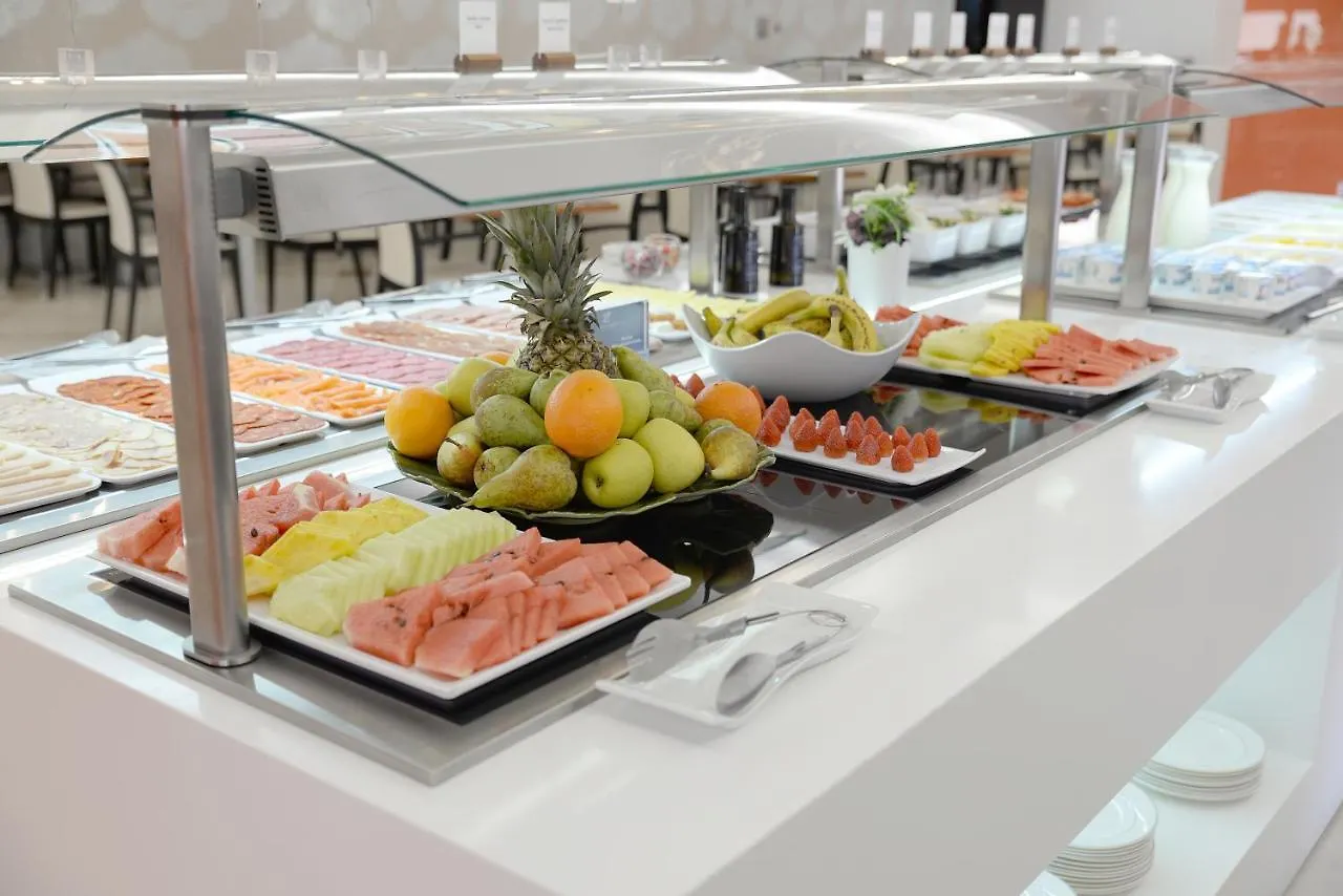 Hotel Granada Palace Моначиль