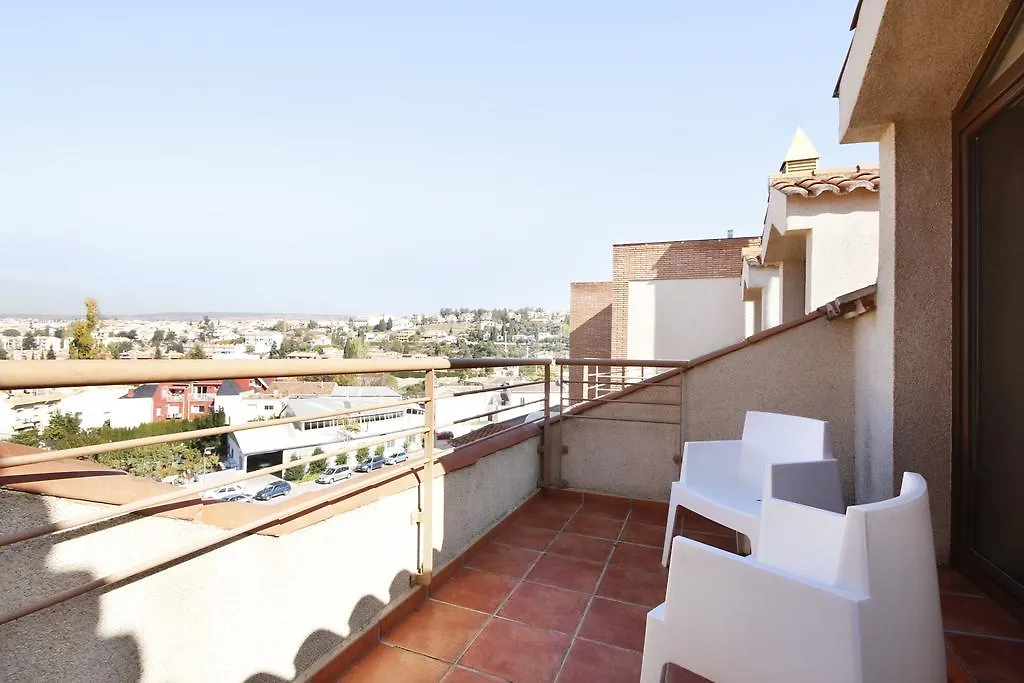 Hotel Granada Palace Моначиль