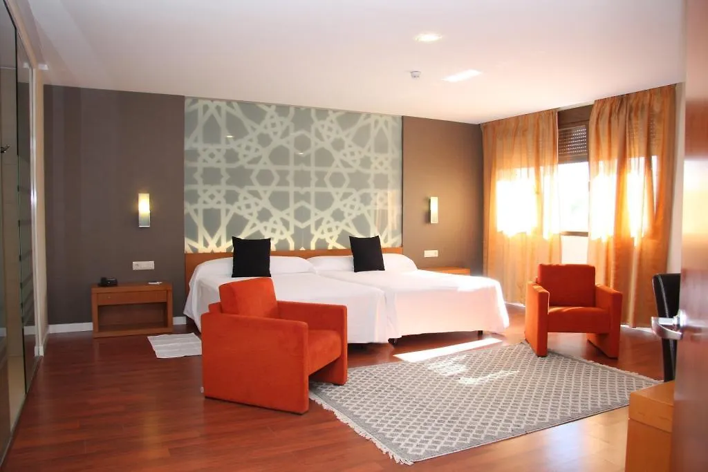 Hotel Granada Palace Моначиль 5*,